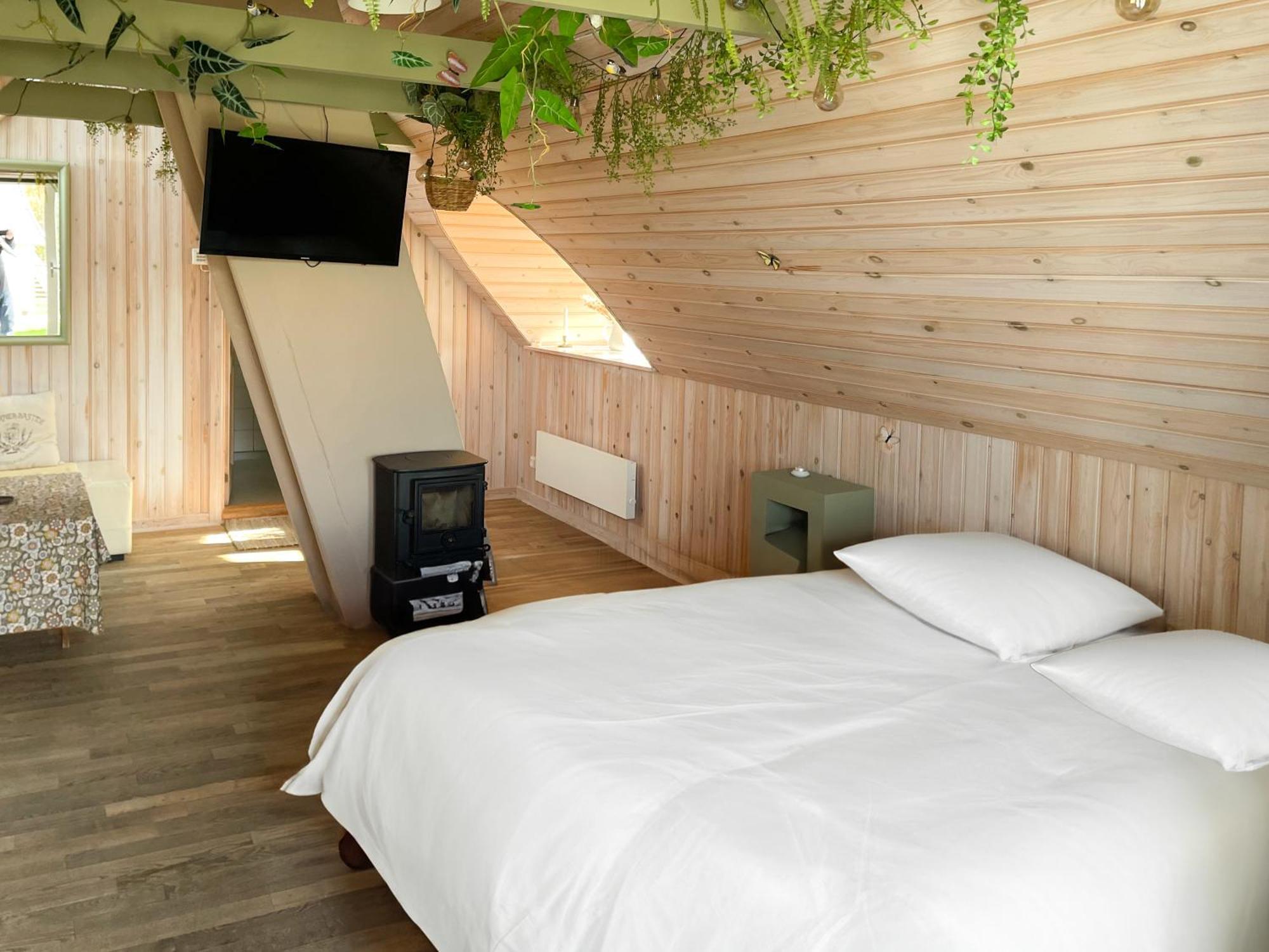 Hotel Strandgaarden Vesterø Havn Buitenkant foto